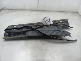 123.le1400 Lexus 2000 Lx470 4.7l Cowl Vent Cover