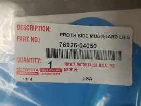 76926-04050 Toyota 76926 04050 2016-2023 Tacoma Left Front Side Panel Protector New Oem